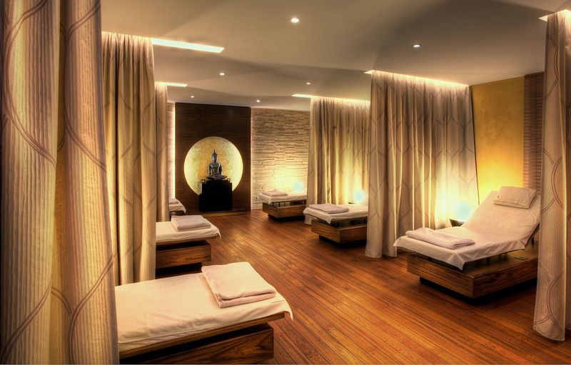 Какова потенциальная польза тайского массажа для здоровья?